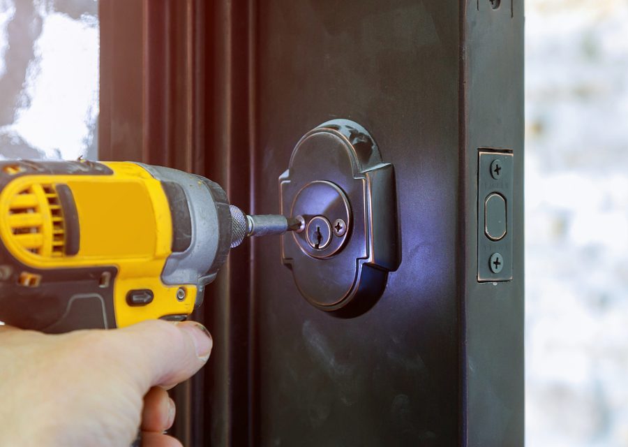 Emergency locksmith service near Briarcliff Manor