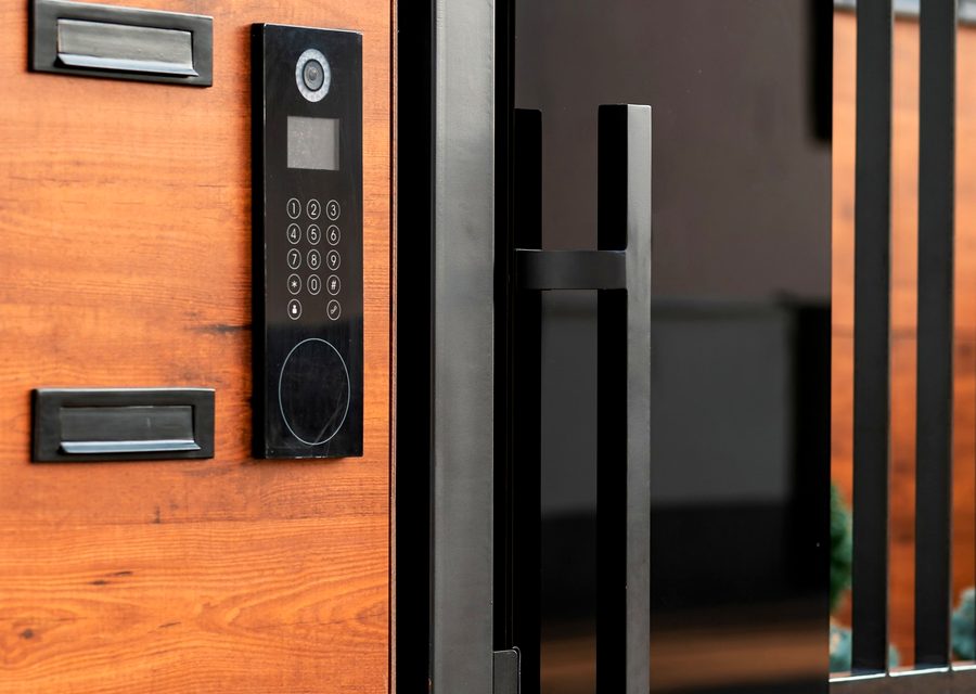 Emergency locksmith service near Houston