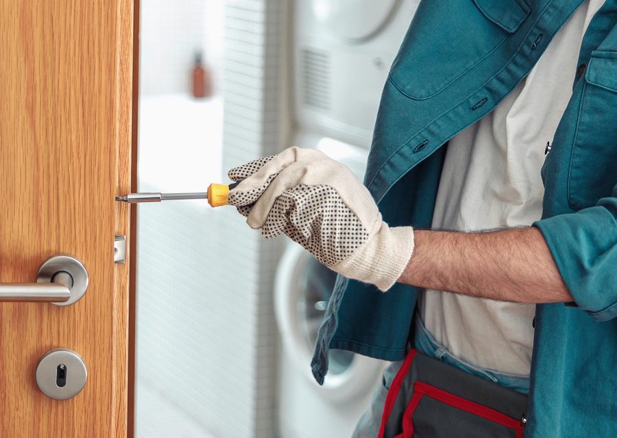 Emergency locksmith service near San Antonio