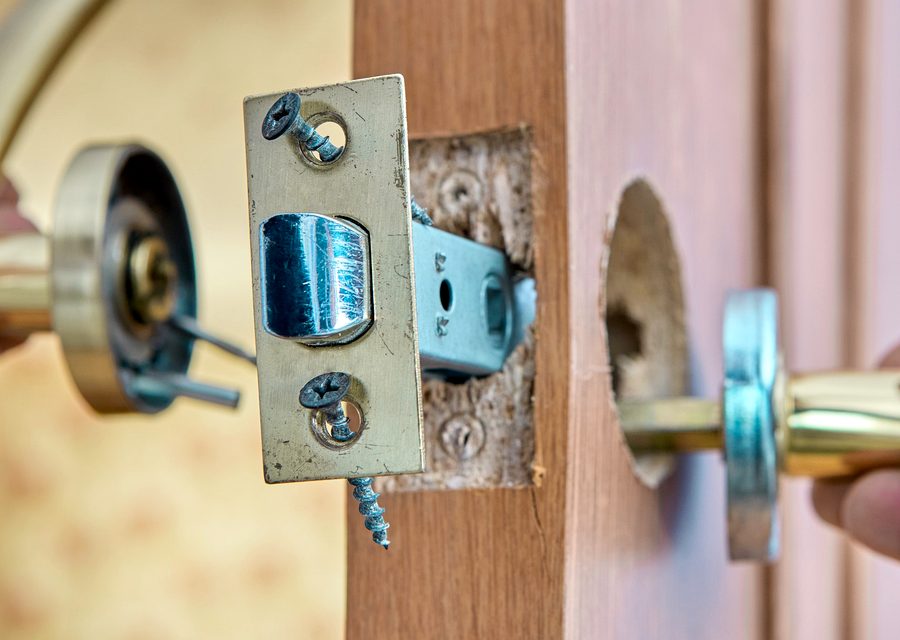 Emergency locksmith service near Abington