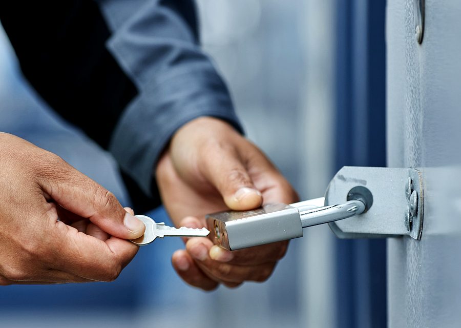 Emergency locksmith service near Clinton