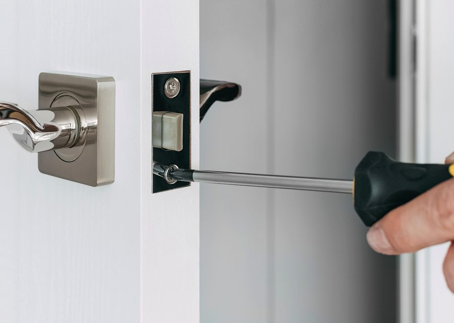 Emergency locksmith service near Bradenton