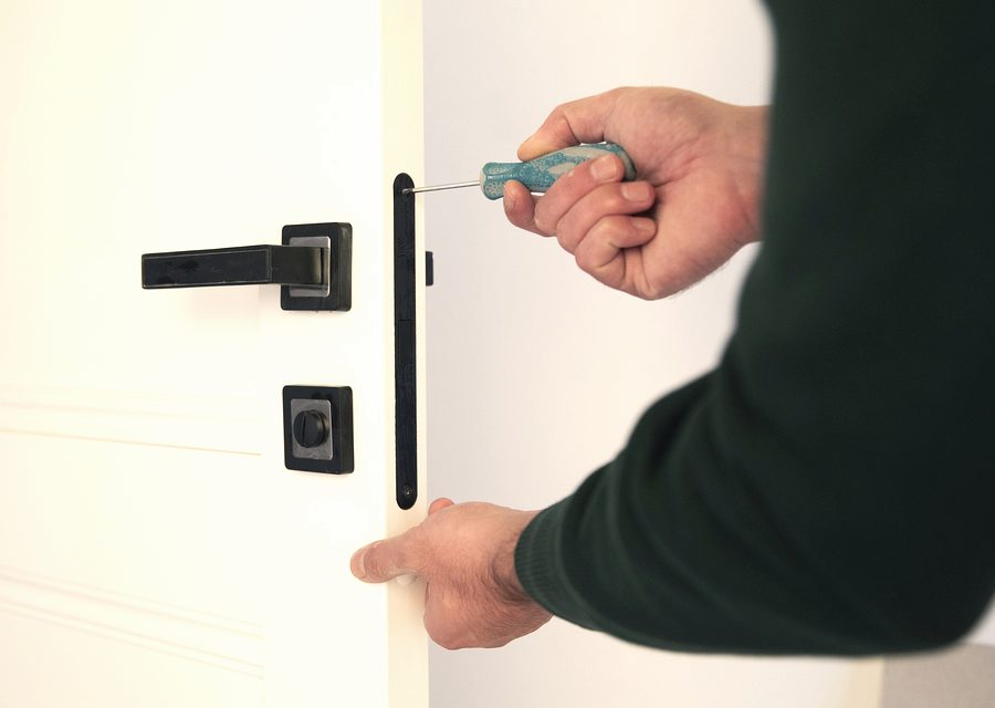 Emergency locksmith service near Los Angeles