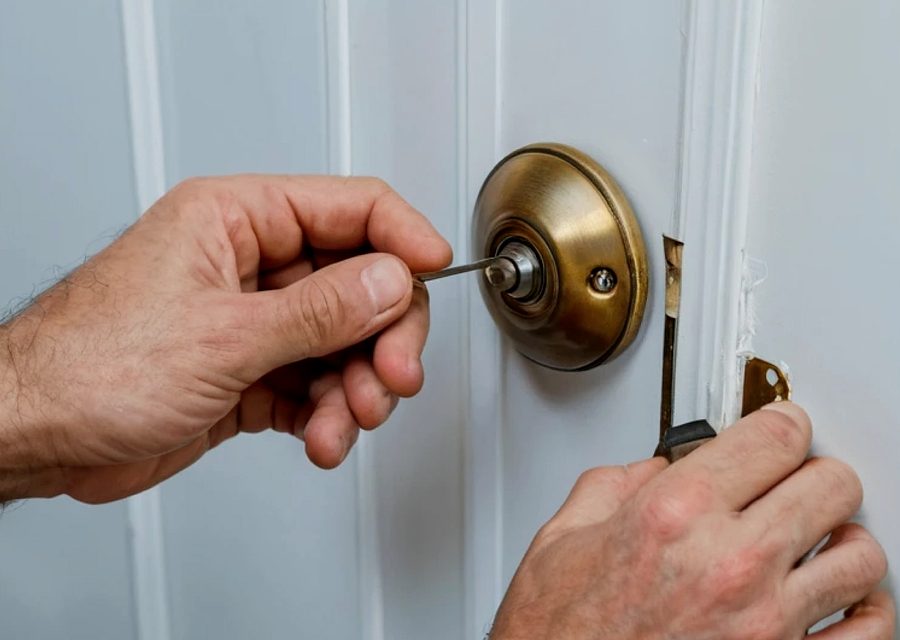 Emergency locksmith service near Oklahoma City