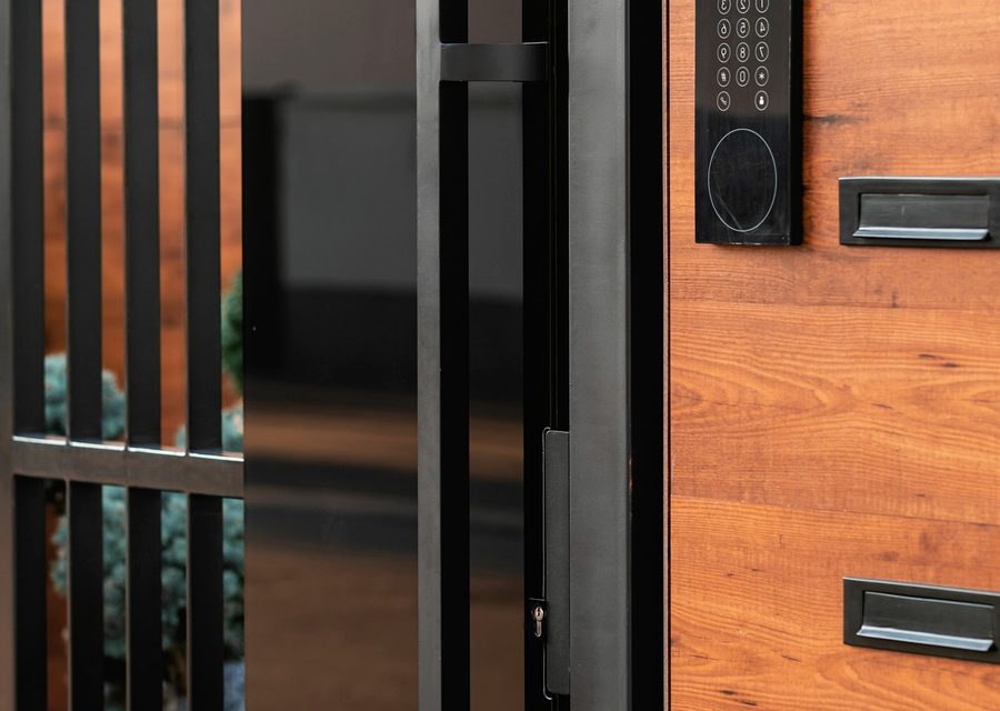 Emergency locksmith service near Blaine
