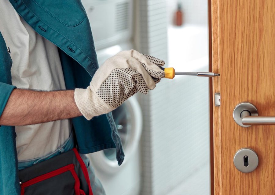 Emergency locksmith service near Hanover Park