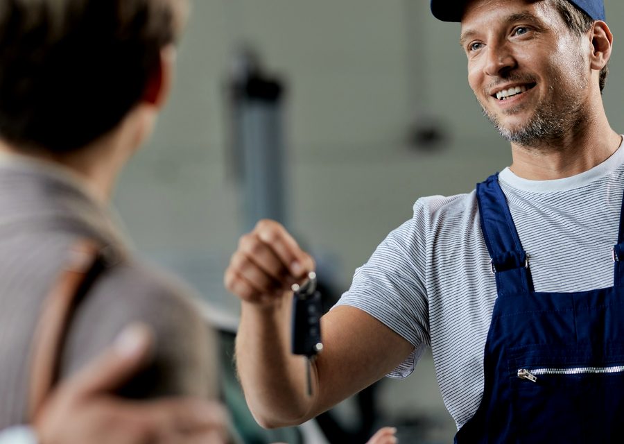 Emergency locksmith service near Louisville