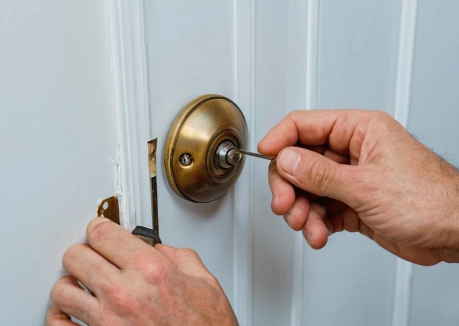 Emergency locksmith service near Wyckoff