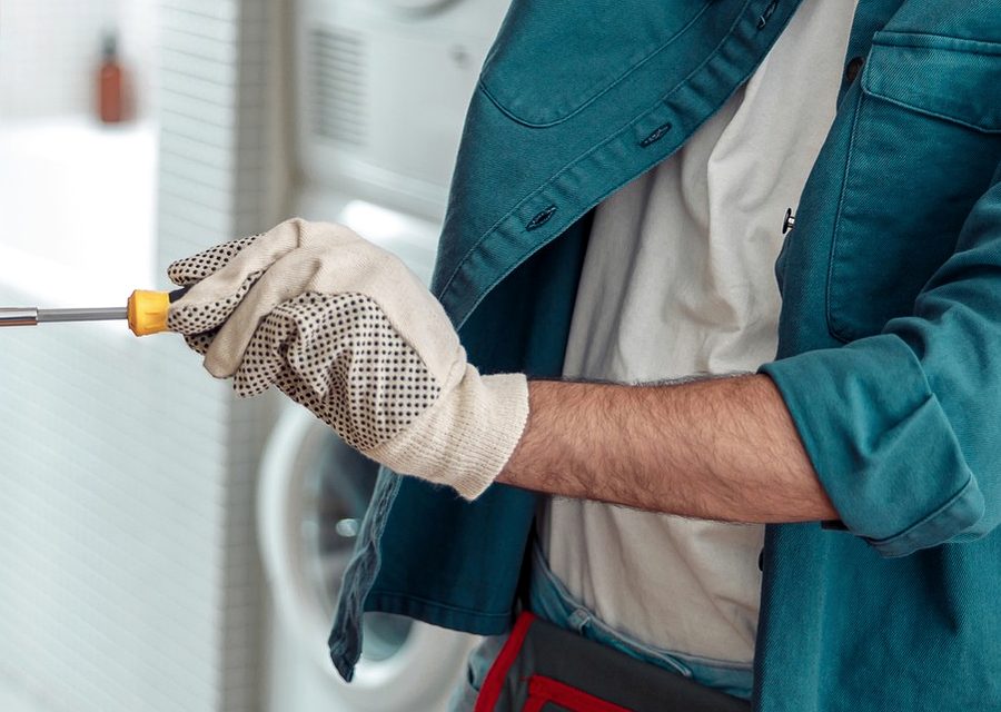 Emergency locksmith service near Charlotte