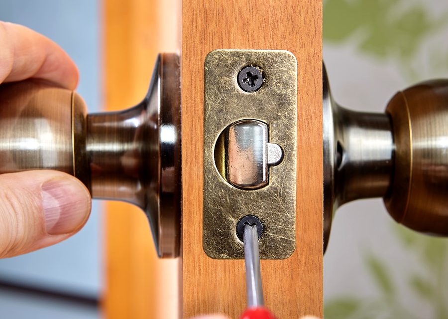 Emergency locksmith service near Reading