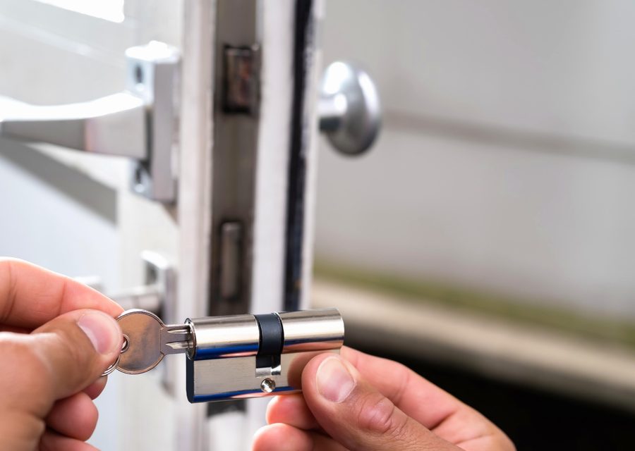 Emergency locksmith service near Spring Hill