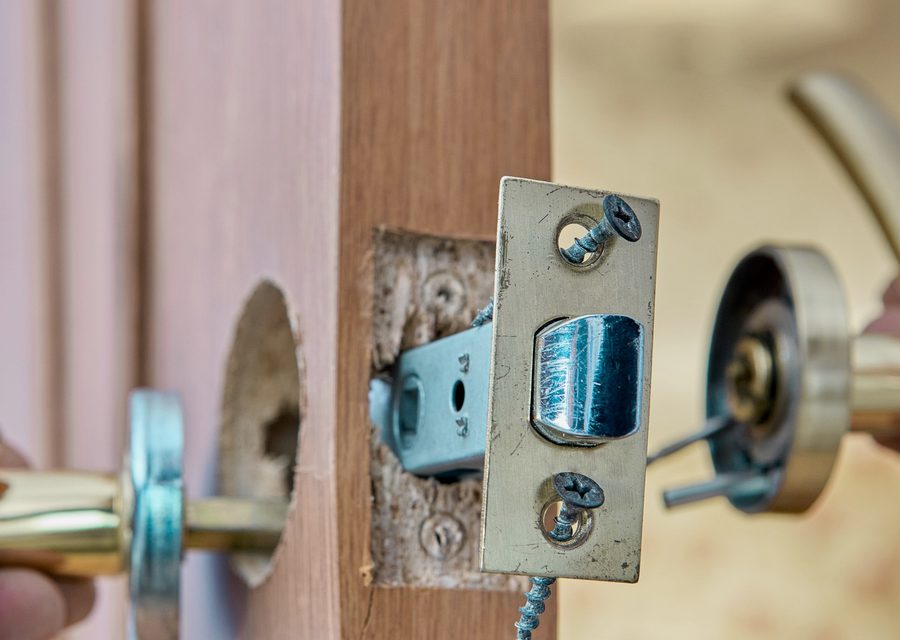 Emergency locksmith service near Hamilton