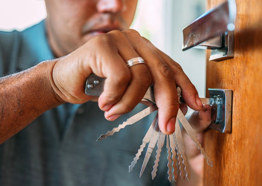 Emergency locksmith service near Lakeland