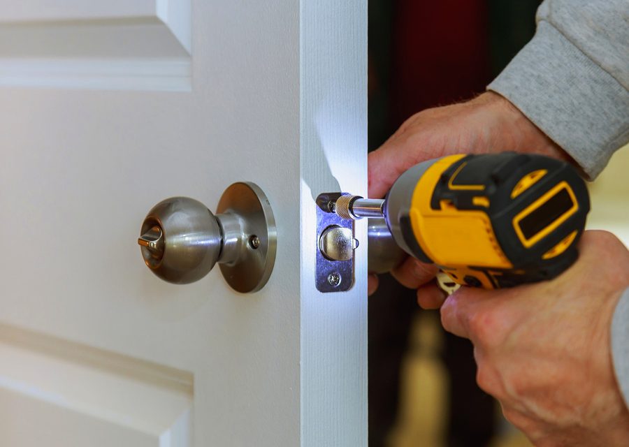 Emergency locksmith service near Rolling Hills Estates