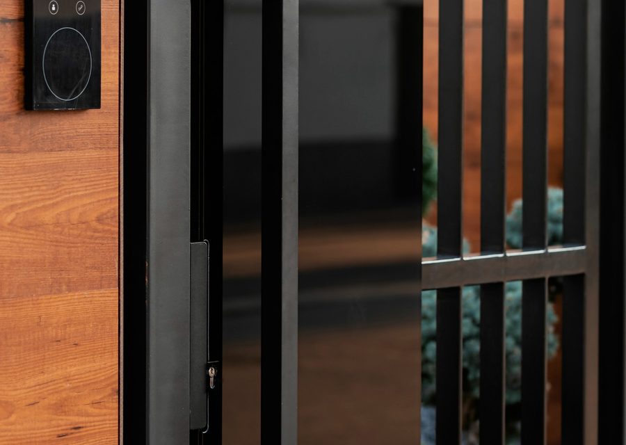 Emergency locksmith service near Fullerton