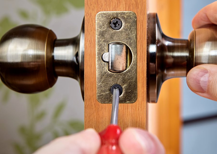 Emergency locksmith service near Portland