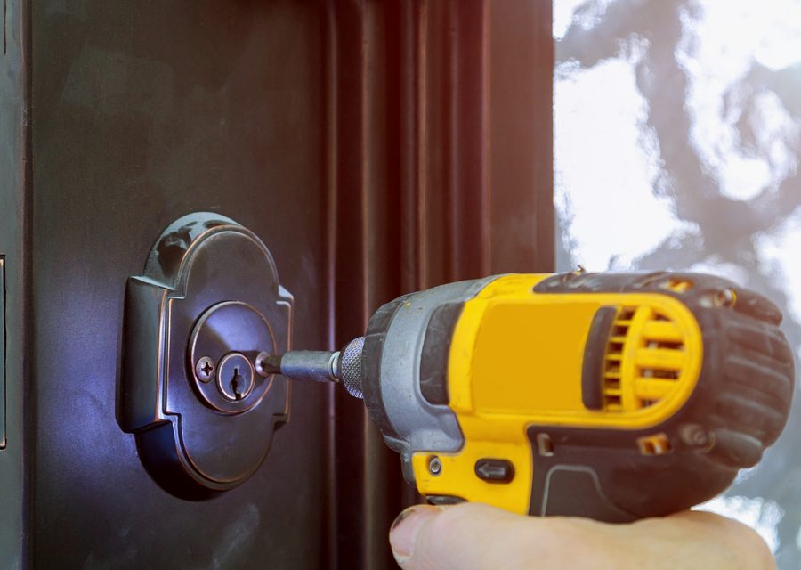 Emergency locksmith service near Akron