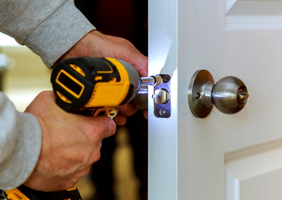 Emergency locksmith service near Cleveland Heights