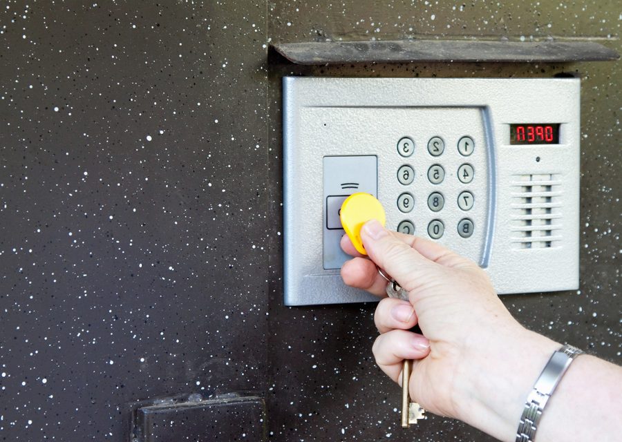 Emergency locksmith service near Clearwater