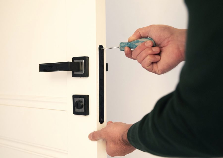 Emergency locksmith service near Long Beach