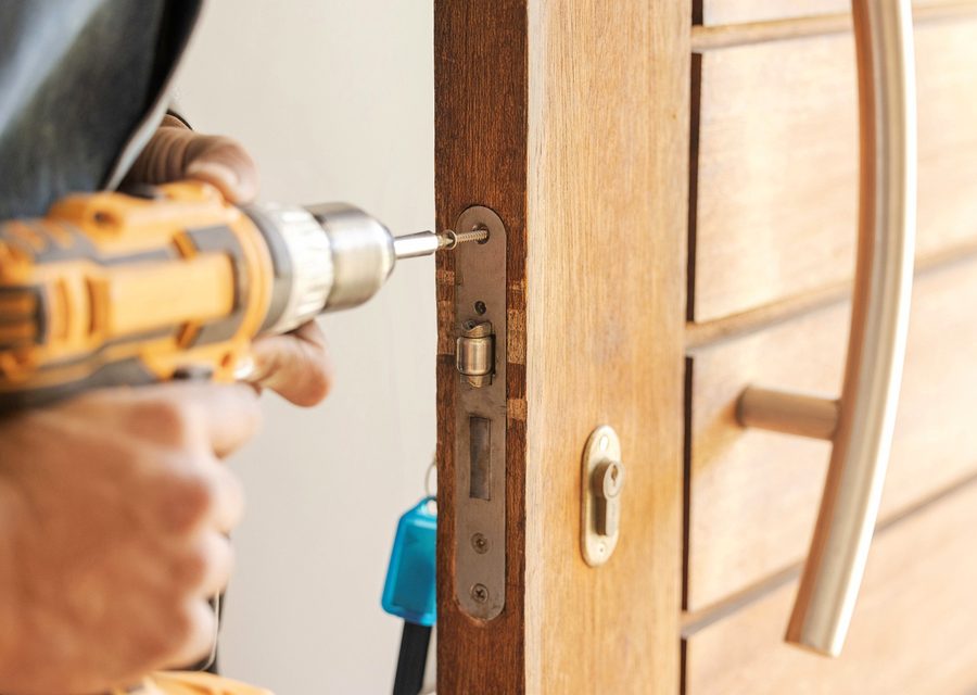 Emergency locksmith service near St Petersburg