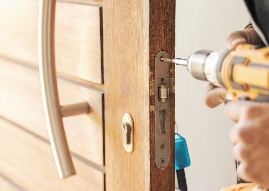 Emergency locksmith service near Orlando