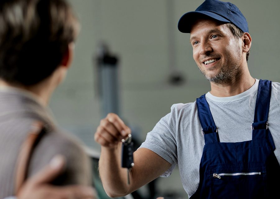 Emergency locksmith service near Surprise