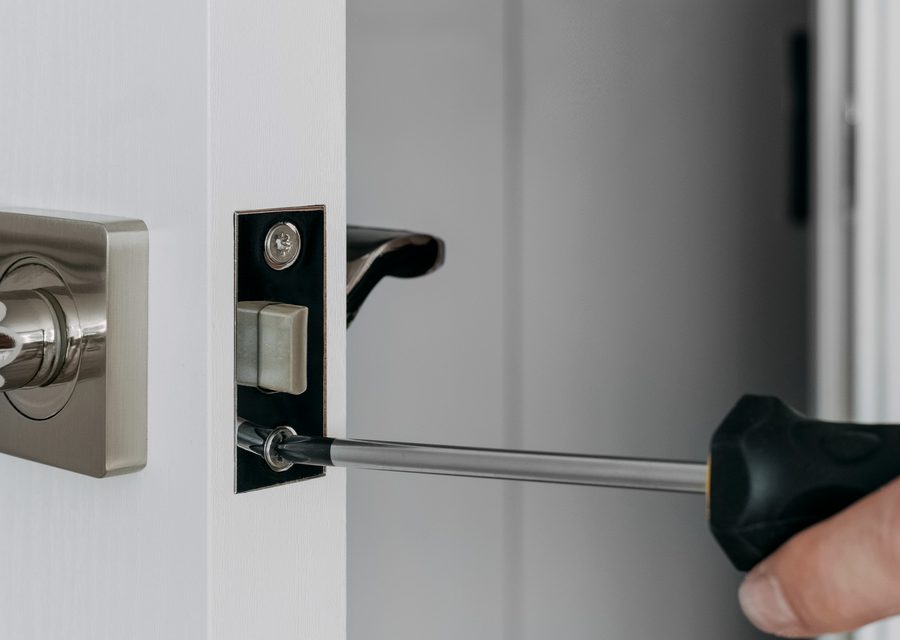 Emergency locksmith service near Suffolk