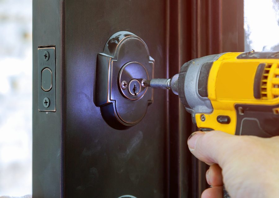 Emergency locksmith service near Santee