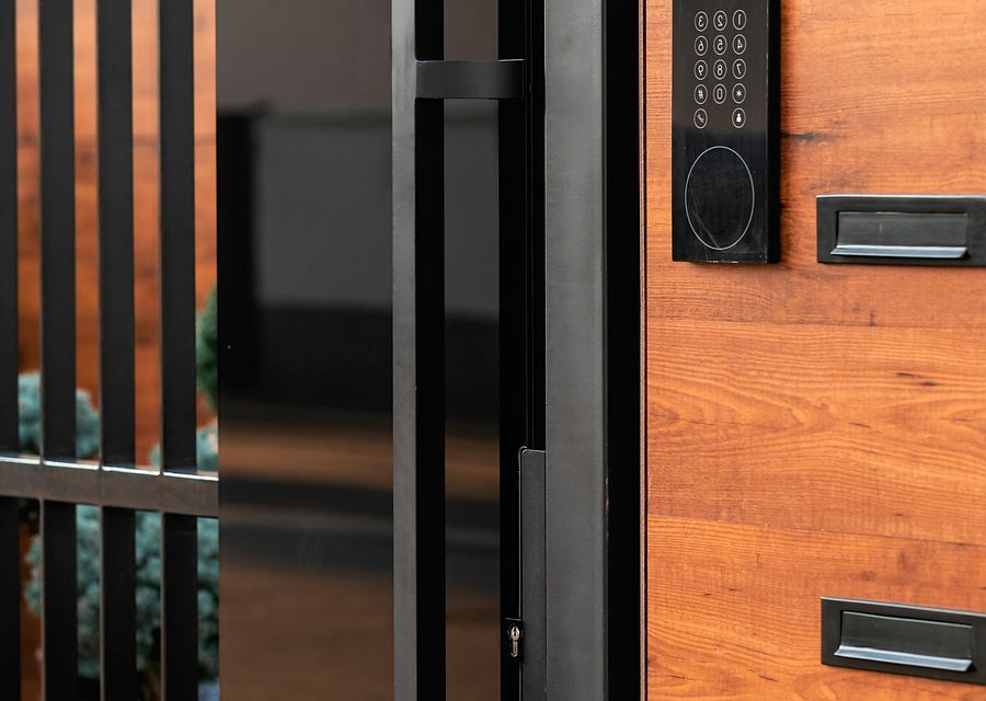 Emergency locksmith service near Lewisville