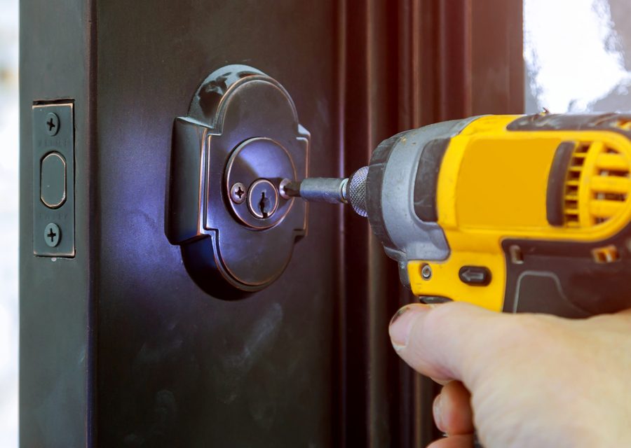 Emergency locksmith service near Frankfort