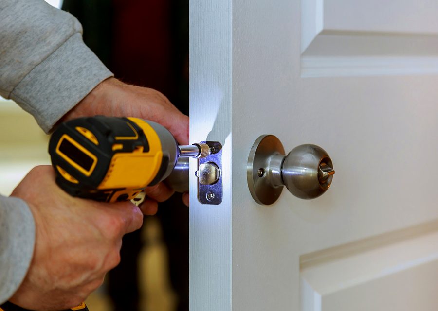 Emergency locksmith service near Buena Park