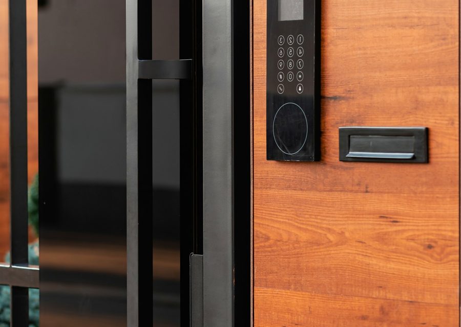 Emergency locksmith service near Kearny