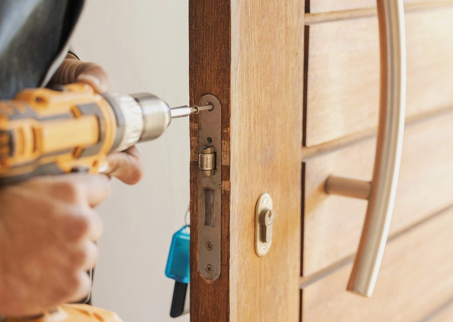 Emergency locksmith service near Elk Grove