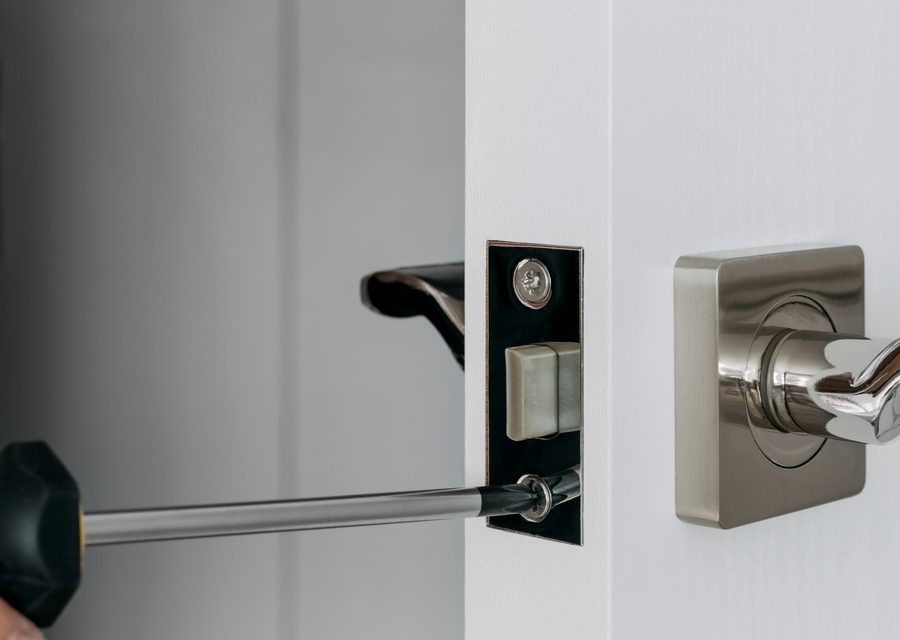 Emergency locksmith service near Houston