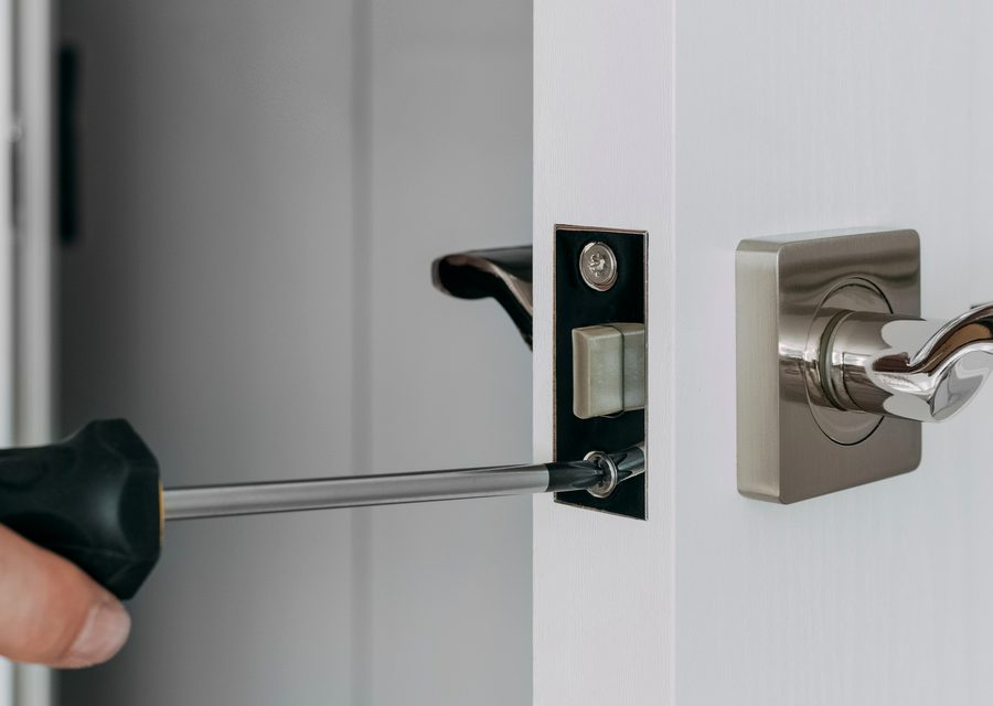 Emergency locksmith service near Amelia