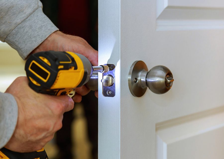 Emergency locksmith service near San Antonio