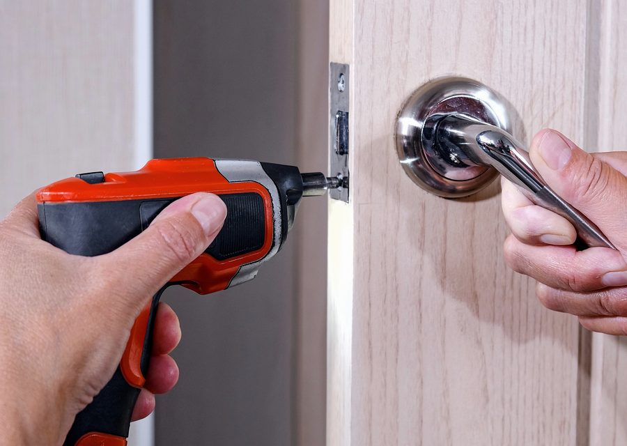 Emergency locksmith service near Castle Rock
