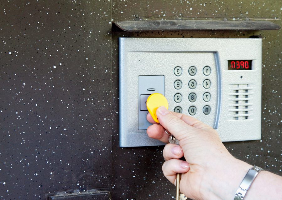 Emergency locksmith service near Los Angeles