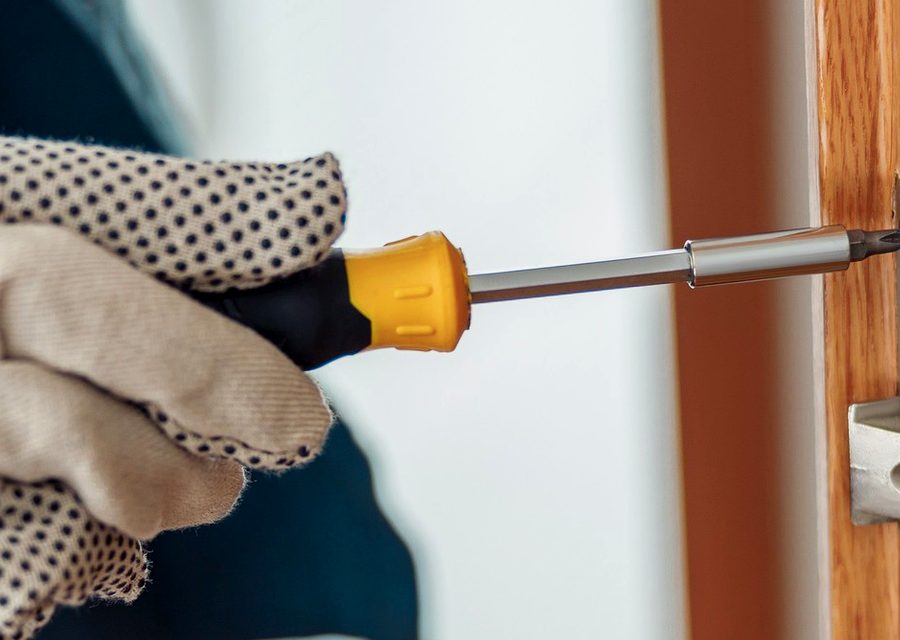 Emergency locksmith service near Johnson City