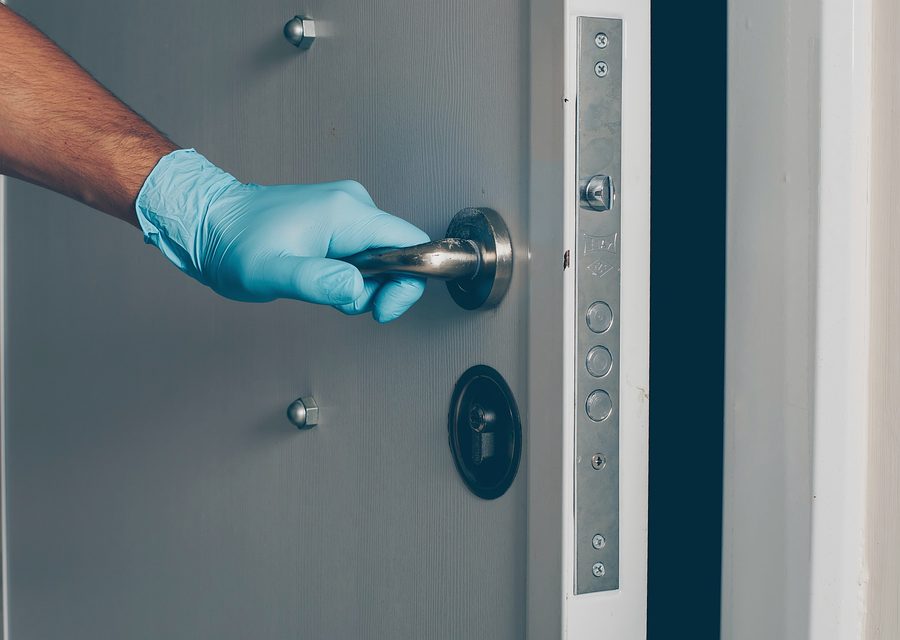 Emergency locksmith service near Carson