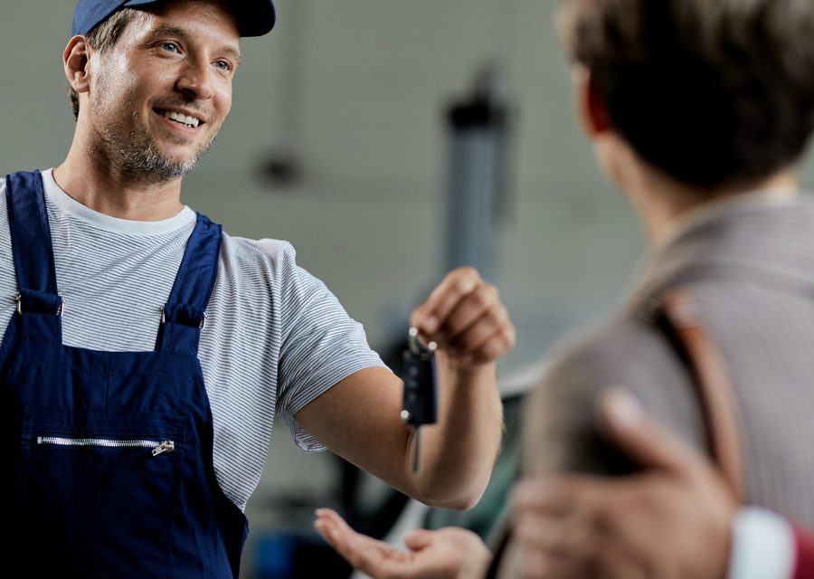 Emergency locksmith service near Everett