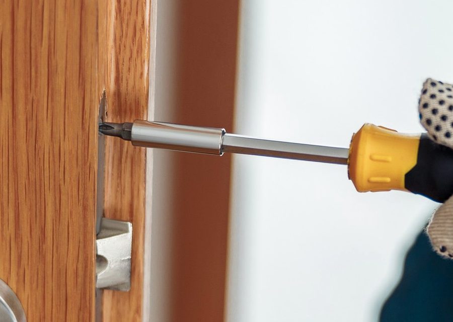 Emergency locksmith service near San Diego