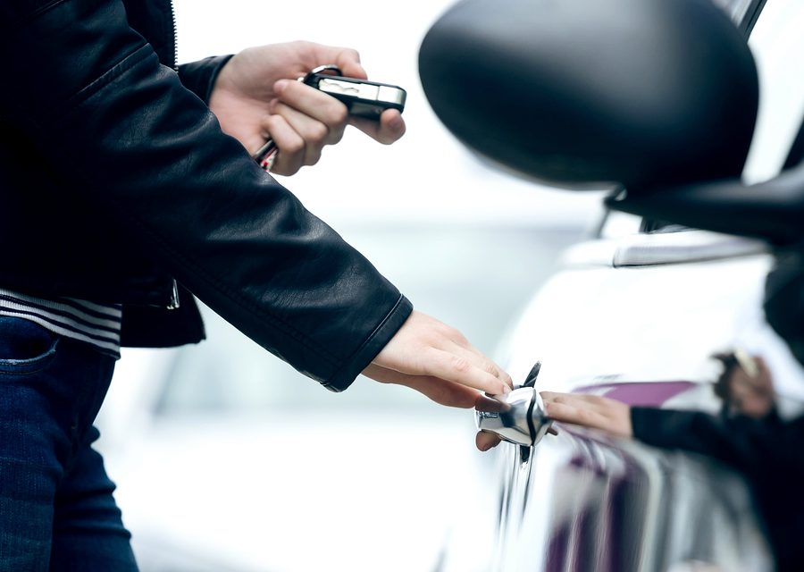 Emergency locksmith service near Tampa
