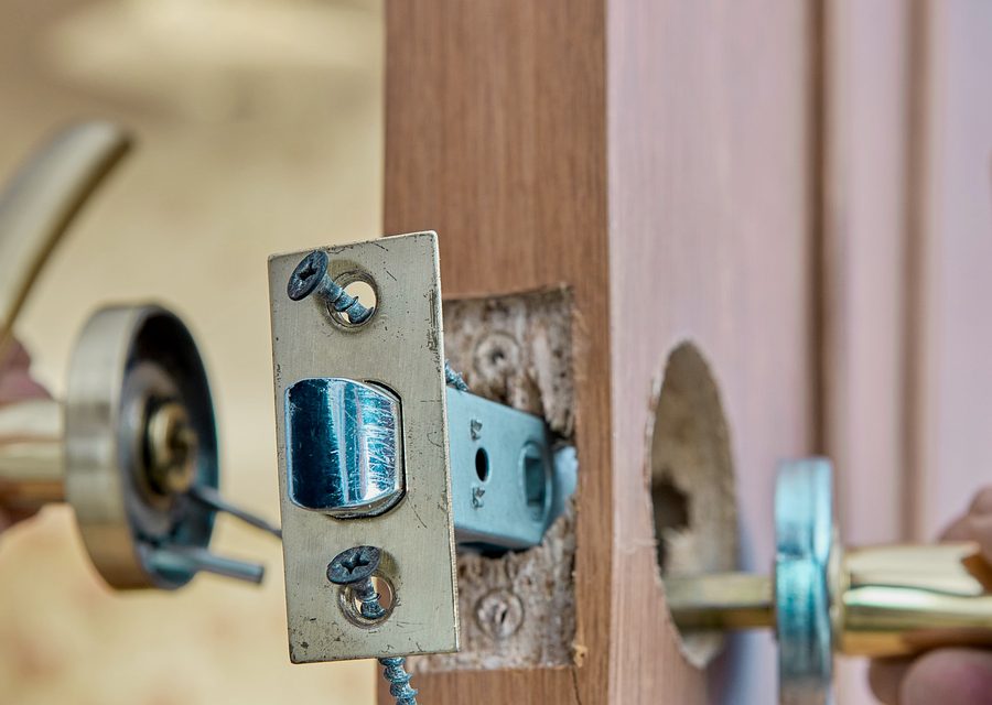 Emergency locksmith service near Braintree