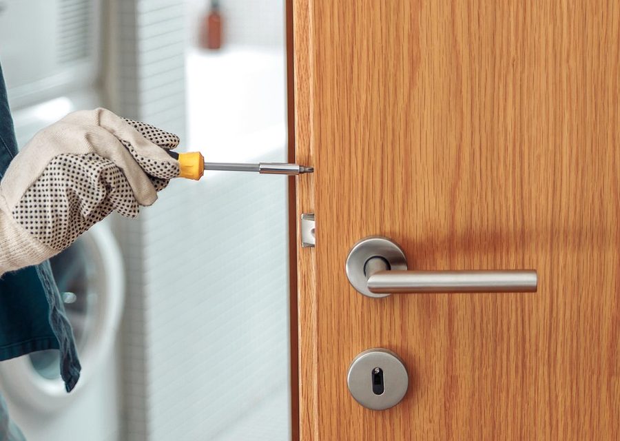 Emergency locksmith service near Millersville