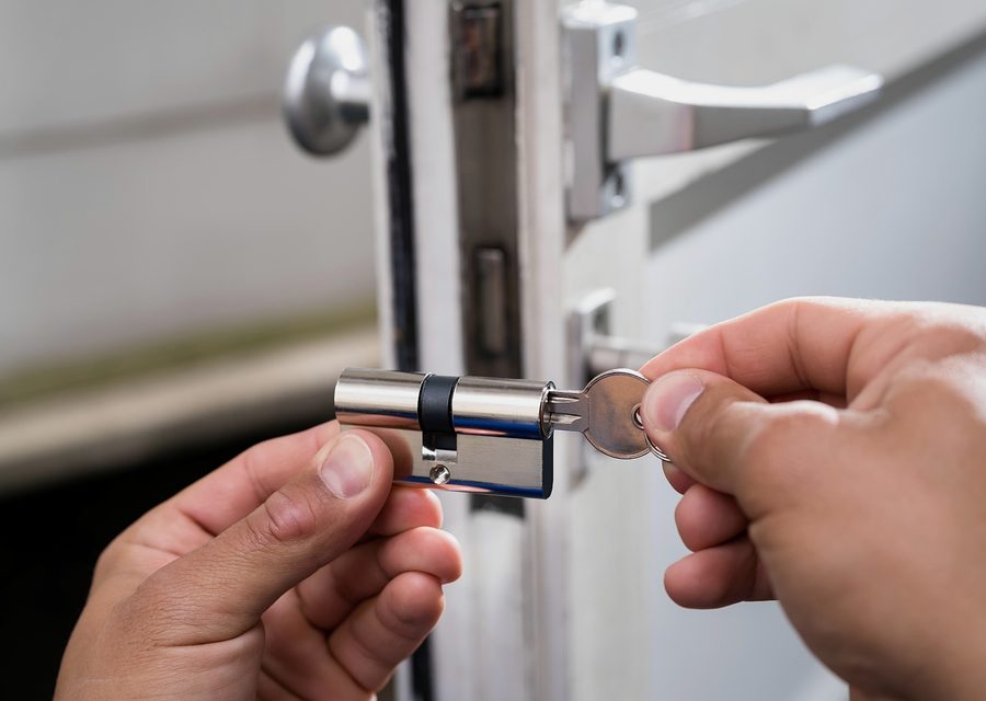 Emergency locksmith service near Fremont