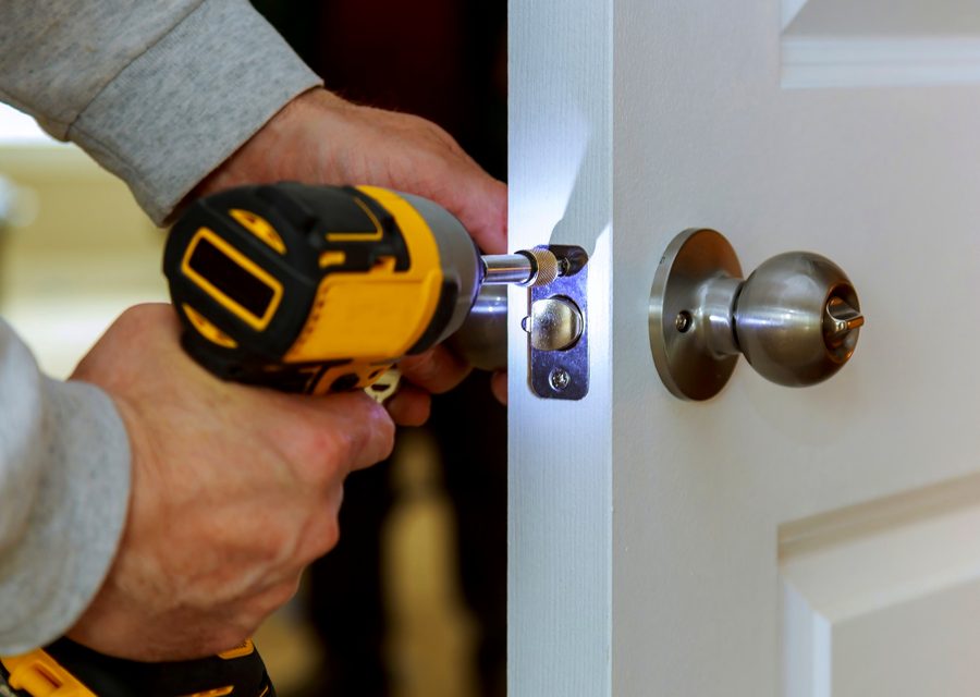 Emergency locksmith service near Calumet City