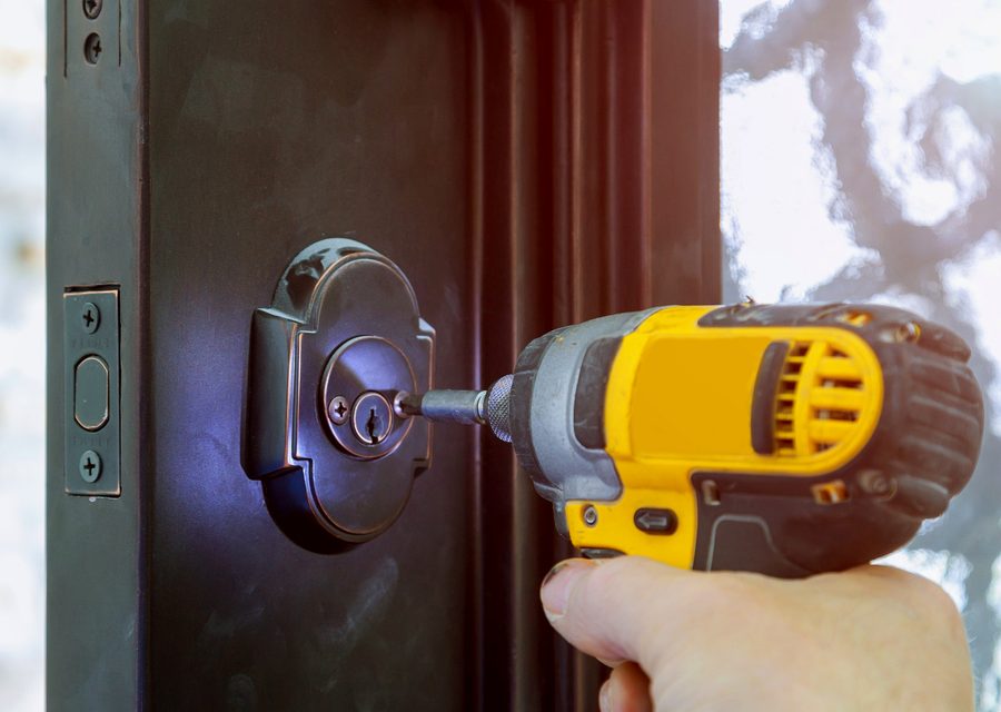 Emergency locksmith service near Newport Beach