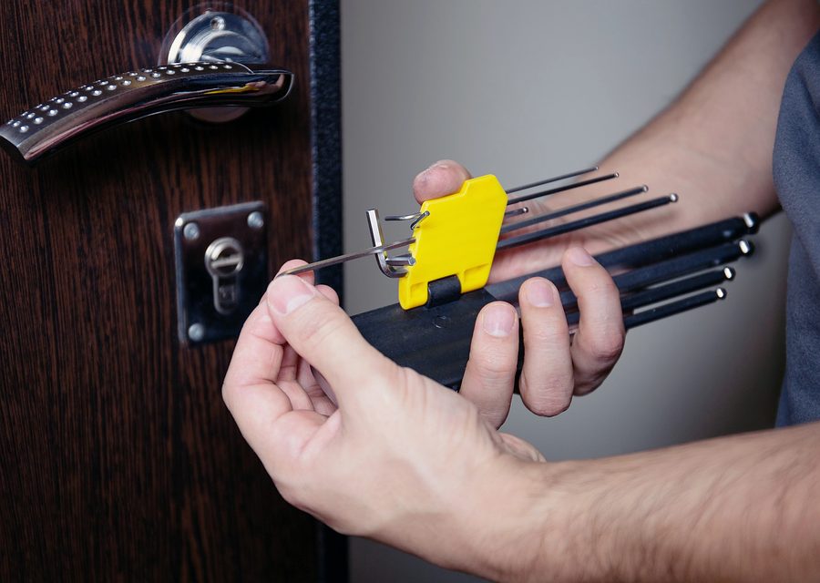 Emergency locksmith service near Bradenton